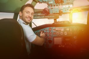 結婚前、夫は一流大学を出て、パイロットの資格もあると言っていましたが、全部嘘でした。詐称として、離婚したいです。